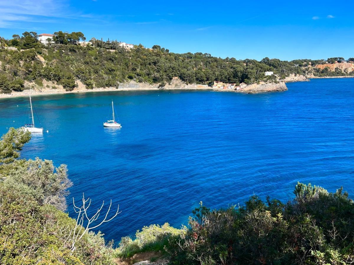 Cosy Provencal Apartment Belgentier ภายนอก รูปภาพ
