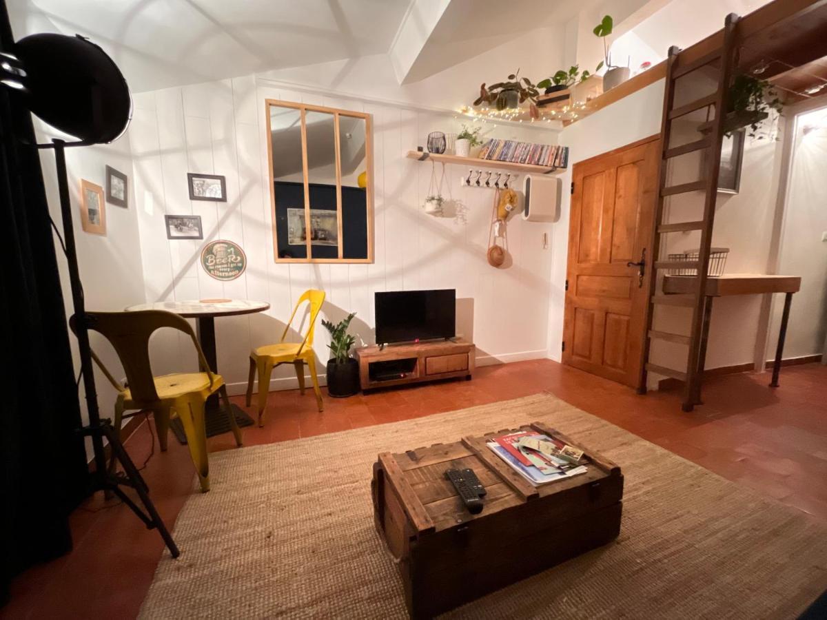 Cosy Provencal Apartment Belgentier ภายนอก รูปภาพ